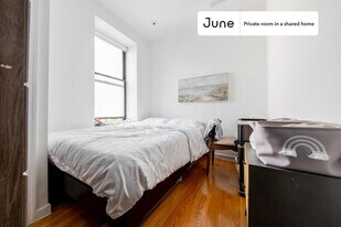 Room in Shared 3 bed/2 bath home in New York, NY - Building Photo