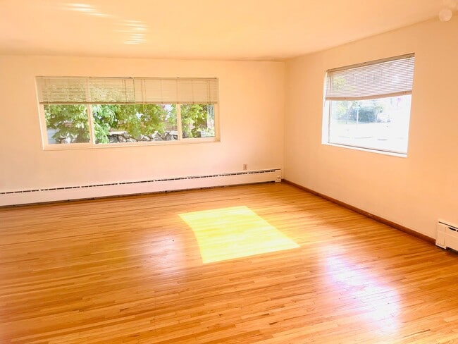 2715 S 7th St, Unit Upstairs in Tacoma, WA - Building Photo - Building Photo