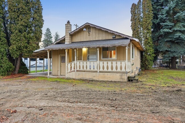 property at 688 W Kolby Ct