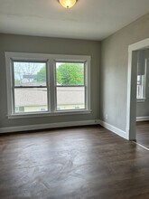 3267 W 38th St, Unit UPSTAIRS in Cleveland, OH - Building Photo - Building Photo