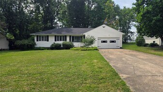 6862 Westview Dr in Brecksville, OH - Building Photo