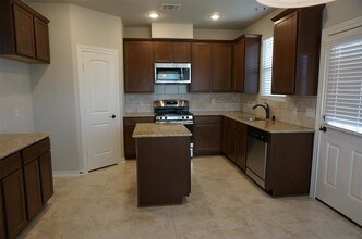 3635 Diamond Creek Dr in Missouri City, TX - Building Photo - Building Photo