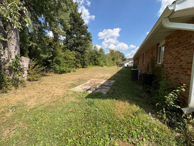 2601 E Oakbrook Dr in Columbia, MO - Foto de edificio - Building Photo