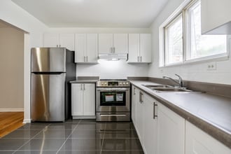 Bloor Dixie Townhomes in Mississauga, ON - Building Photo - Building Photo