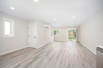 354 Edison Ave in Winnipeg, MB - Building Photo - Building Photo