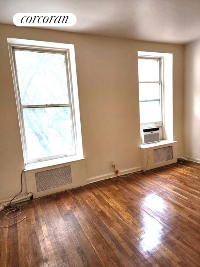 120 W 73rd St in New York, NY - Building Photo - Building Photo