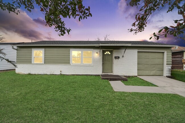 10506 Sierra Dr in Houston, TX - Building Photo - Building Photo