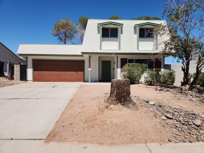 4476 E El Como Way in Las Vegas, NV - Building Photo - Building Photo