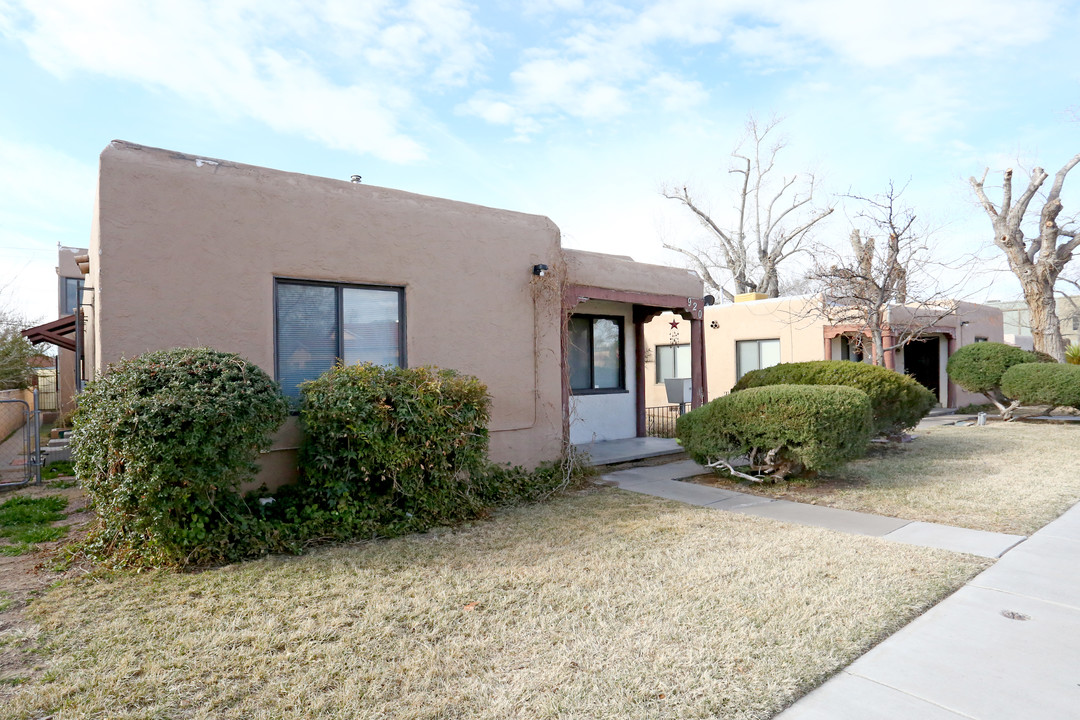 920 Lead Ave SW in Albuquerque, NM - Building Photo