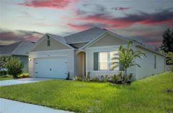 1936 Carnostie Rd in Winter Haven, FL - Foto de edificio - Building Photo