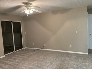 556 Aspen Glen Dr in Cincinnati, OH - Building Photo - Building Photo