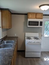 1210 N Broadway Ave in Urbana, IL - Building Photo - Building Photo