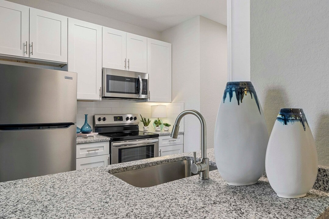 Reserve At Beachline Apartments in Orlando, FL - Foto de edificio