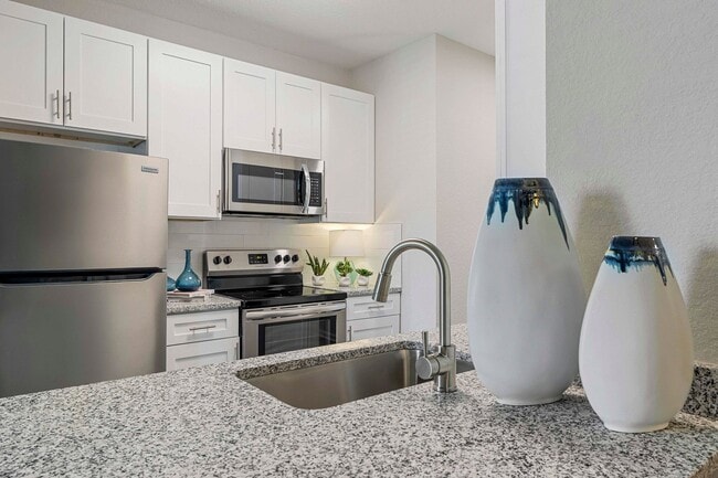 Reserve At Beachline Apartments