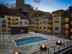7101 River Rd in North Bergen, NJ - Building Photo