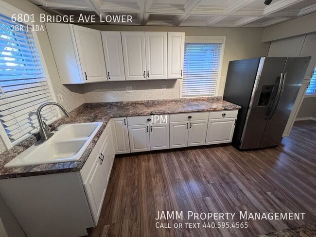 6801 Bridge Ave in Cleveland, OH - Foto de edificio - Building Photo