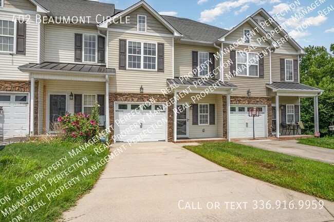 402 Beaumont Cir in Clemmons, NC - Building Photo - Building Photo