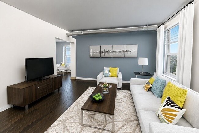 550 New Holland Ave, Unit 103