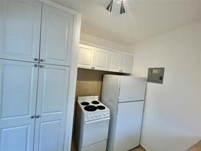 77 Hendricks Isle in Fort Lauderdale, FL - Building Photo - Building Photo