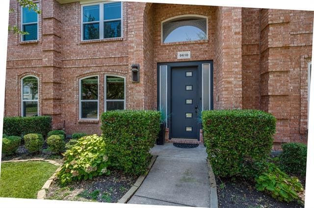 9610 Windy Hollow Dr in Irving, TX - Building Photo - Building Photo