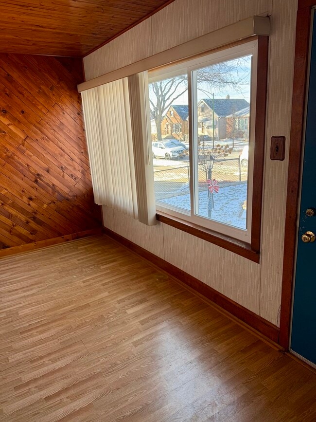 3251 N Osage Ave in Chicago, IL - Building Photo - Building Photo