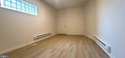3715 N Bouvier St, Unit 1 in Philadelphia, PA - Foto de edificio - Building Photo