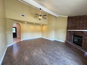 2312 Lisa Ln in West Orange, TX - Building Photo - Building Photo