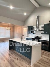 3134 SE 34th St in Norman, OK - Foto de edificio - Building Photo