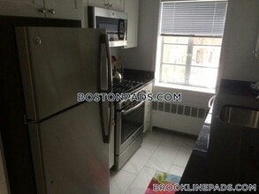 84 St Paul St, Unit 5 in Brookline, MA - Building Photo - Building Photo