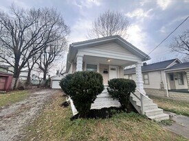 1143 Louis Coleman Jr Drive in Louisville, KY - Building Photo