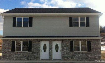 24430 Sounder Ln in Waynesville, MO - Building Photo