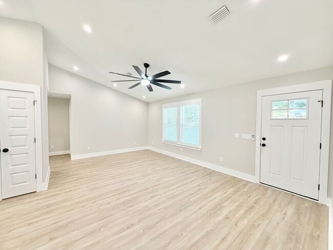 478 Ronda St in Pensacola, FL - Building Photo - Building Photo