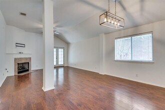 1723 Rosenborough Ln S in Round Rock, TX - Building Photo - Building Photo