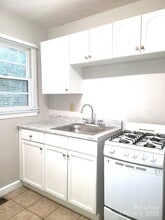 2420 Shamrock Dr in Charlotte, NC - Building Photo - Building Photo