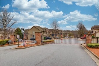 2718 Beynon Ln NE in Suwanee, GA - Building Photo - Building Photo