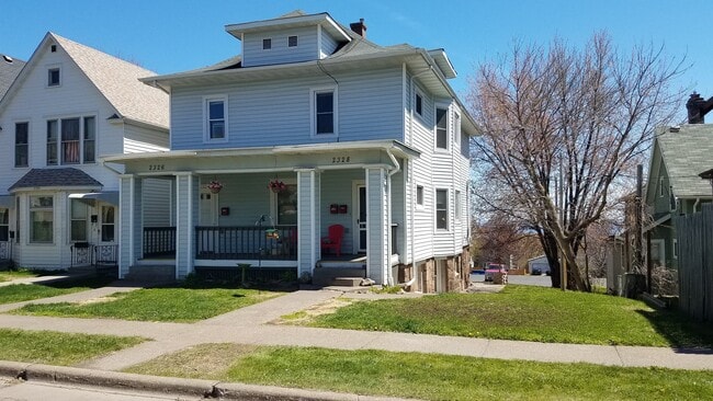 2328 1/2 W 6th St, Unit 0.5 in Duluth, MN - Building Photo - Building Photo