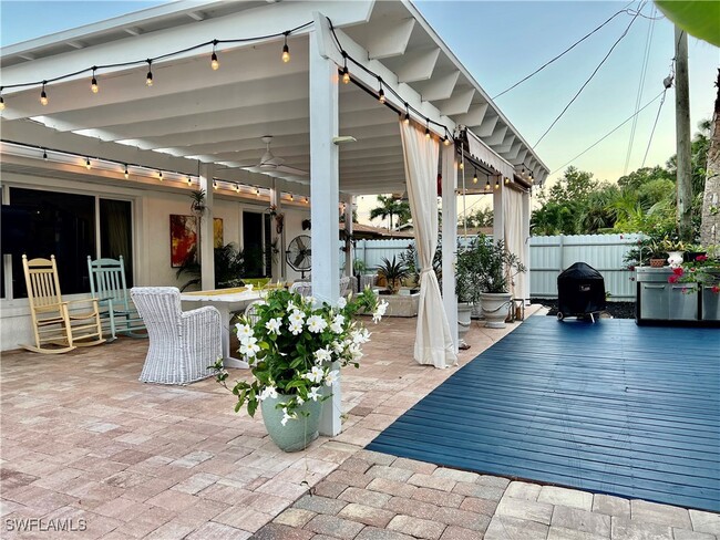 property at 283 Cypress Way W
