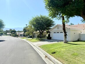 236 Strada Fortuna in Palm Desert, CA - Building Photo - Building Photo