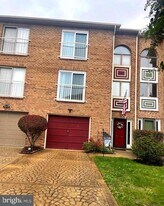 9126 Hardesty Dr in Clinton, MD - Building Photo