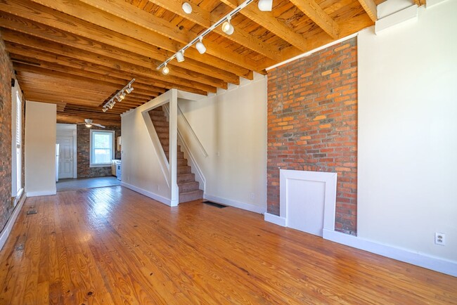 property at 556-558-558 W 2nd Ave