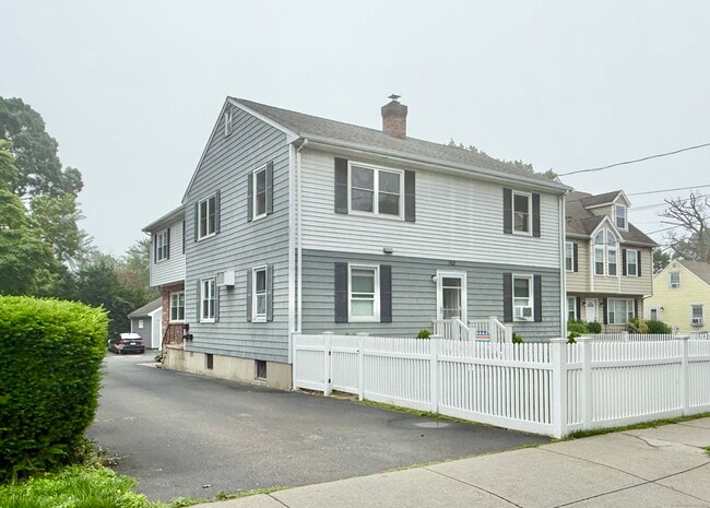 162 Seaside Ave