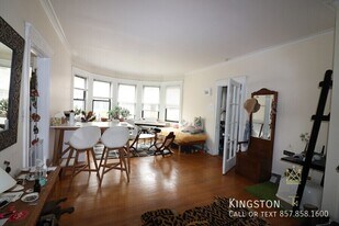 130 Babcock St in Brookline, MA - Building Photo