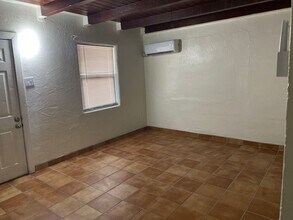 7412 Central Ave SW in Albuquerque, NM - Building Photo - Building Photo