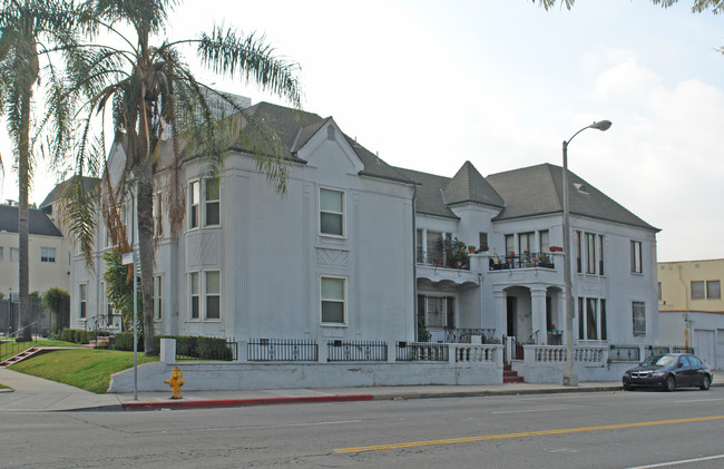 601 S Ridgeley Dr in Los Angeles, CA - Building Photo - Building Photo