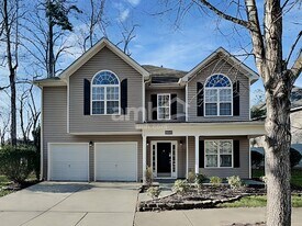 19005 Kanawha Dr in Cornelius, NC - Building Photo