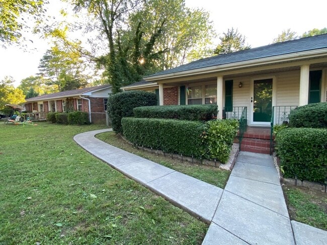 property at 3009 Oakland Dr NW