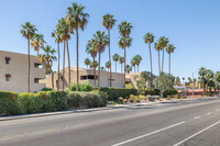 Villa Caballeros in Palm Springs, CA - Foto de edificio - Building Photo