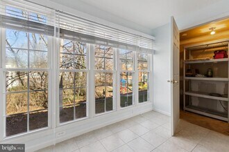 9310 Niki Pl-Unit -202 in Manassas, VA - Building Photo - Building Photo