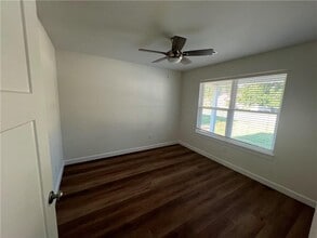 308 S Collins Ave in Gentry, AR - Building Photo - Building Photo