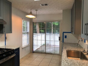 3314 Benthollow Ln in Duluth, GA - Foto de edificio - Building Photo